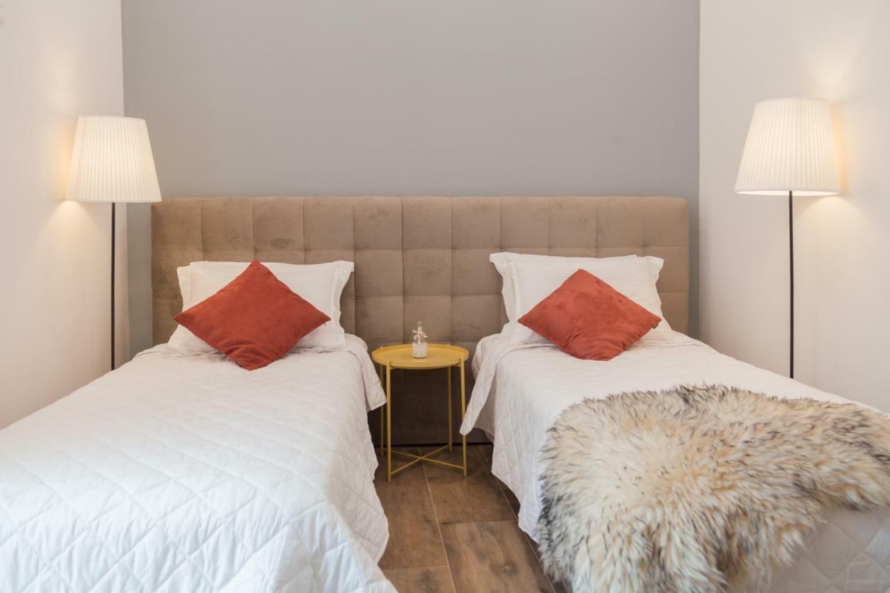 Allstar Boutique House In Downtown, Direct Connection With Airport Athene Buitenkant foto