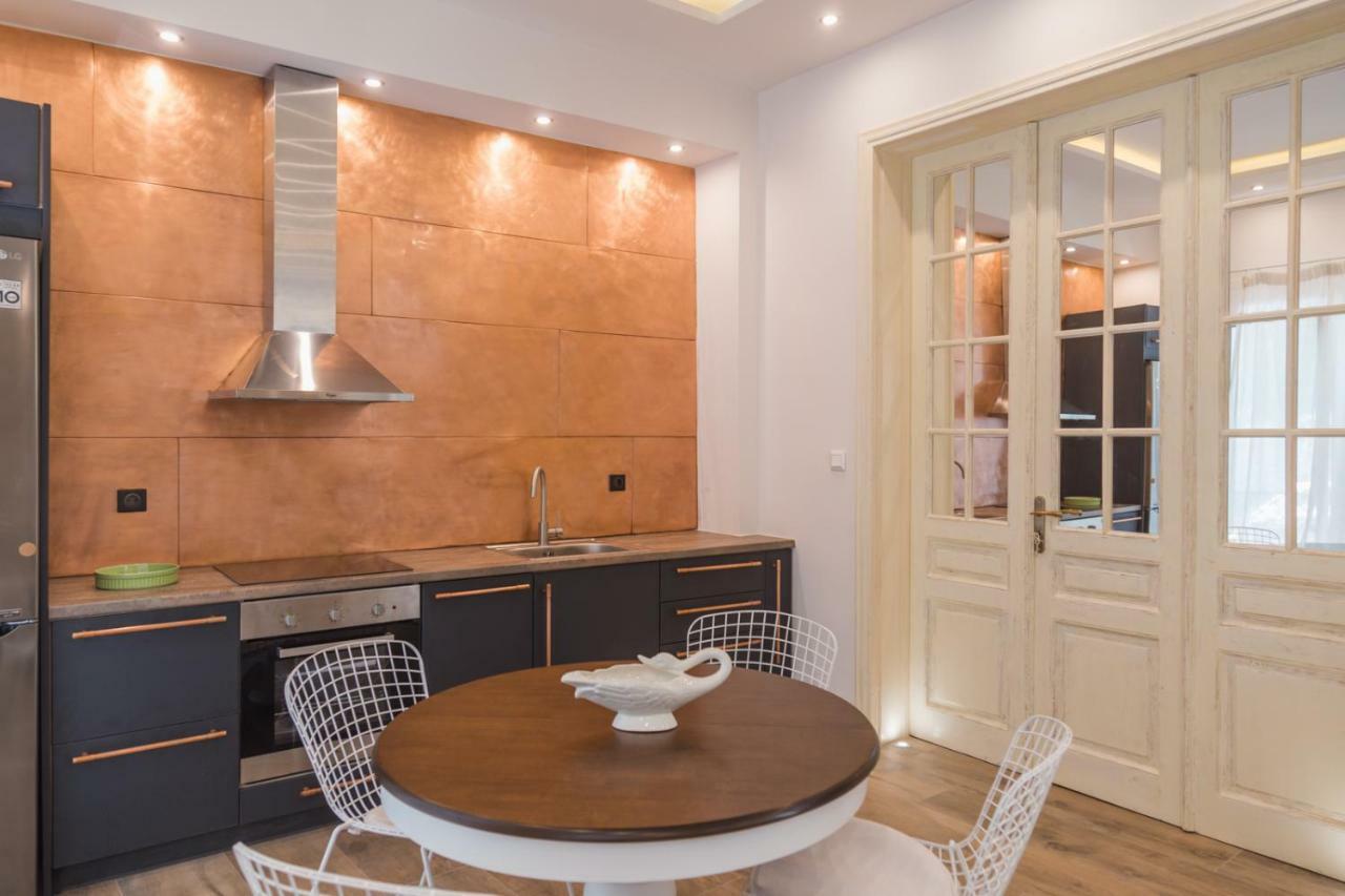 Allstar Boutique House In Downtown, Direct Connection With Airport Athene Buitenkant foto