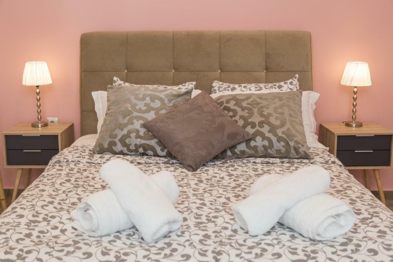 Allstar Boutique House In Downtown, Direct Connection With Airport Athene Buitenkant foto